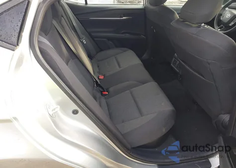 2025 Toyota Camry Le z USA, uszkodzony, nr VIN 4T1DAACK4SU522820